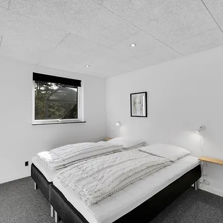 Billa - 450m From The Sea By Interhome